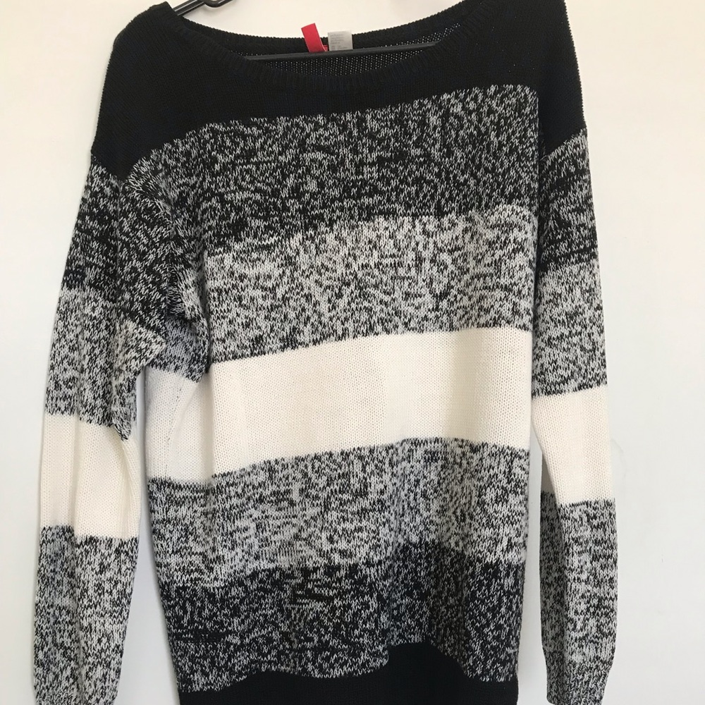 H&M Long Black, White, and Grey Sweater